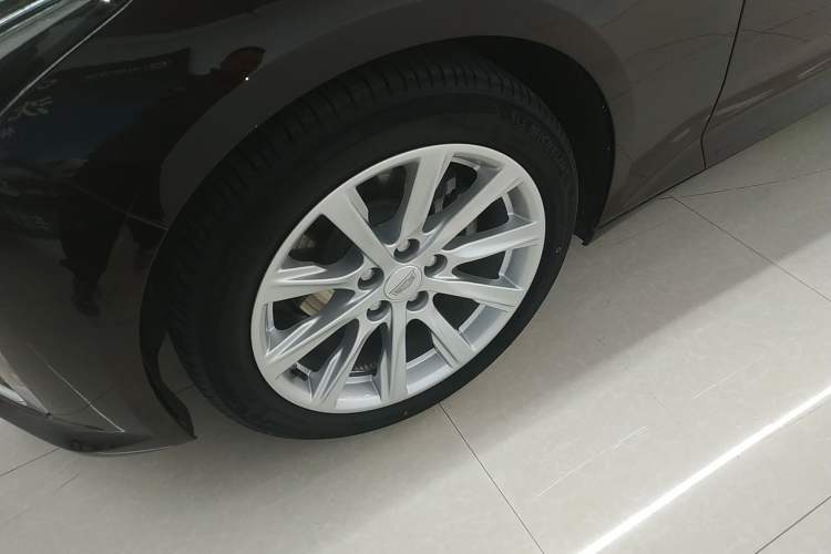 Used Cadillac CT5 2020 28T Fashion Edition Left Front Wheel Hub