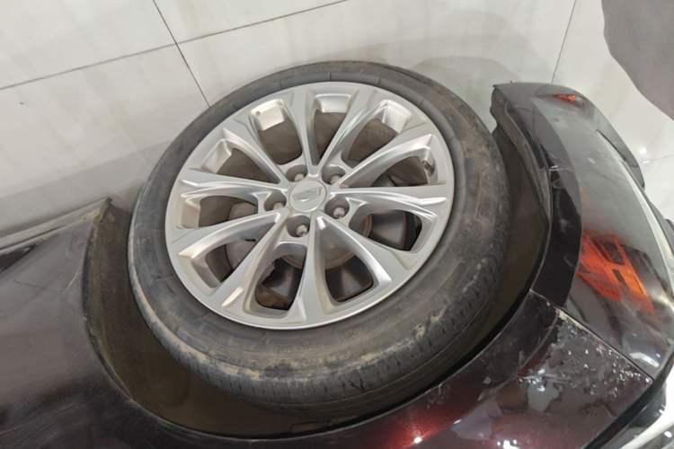Used Cadillac CT5 2020 28T Luxury Version Left Front Wheel Hub