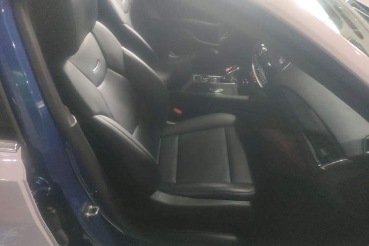 Used Cadillac CT5 2020 Revised Version 28T Luxury Edition Right Front Seat