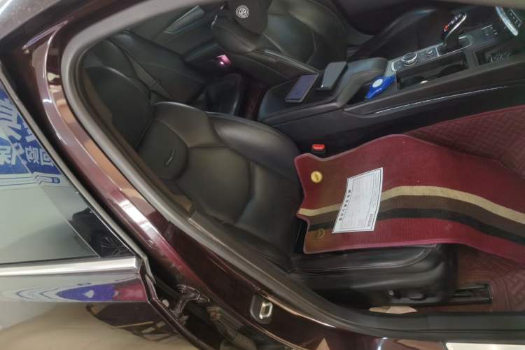 Used Cadillac CT5 2020 28T Luxury Version Right Front Seat