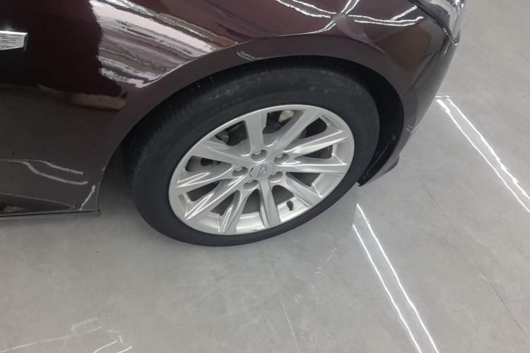 Used Cadillac CT5 2020 28T Tech Edition Right Rear Wheel Hub