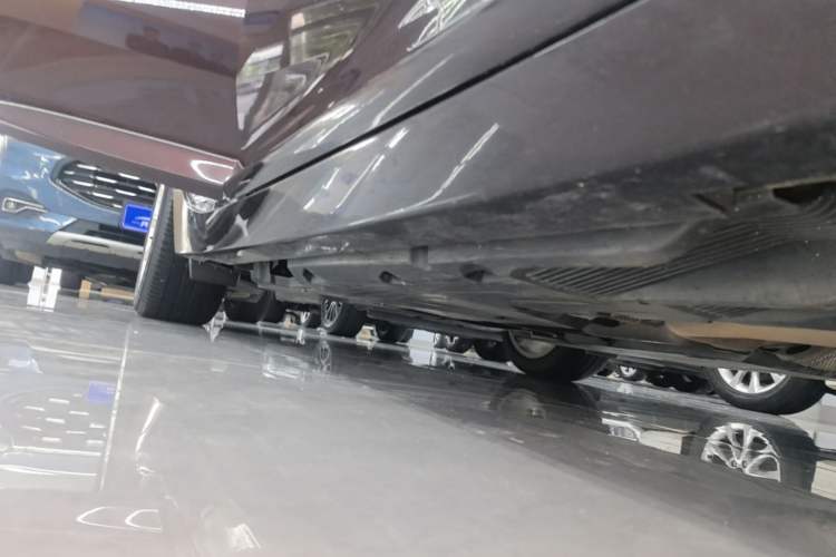 Used Cadillac CT5 2020 28T Tech Edition Right Side Sill