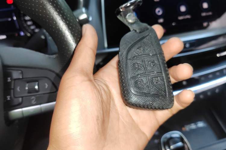 Used Cadillac CT5 2020 Revised 28T Platinum Sport Edition Vehicle Key