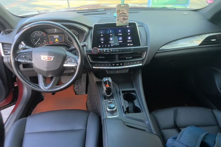 Used Cadillac CT5 2020 28T Fashion Edition Center Console