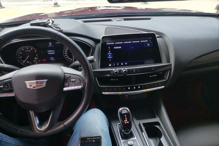 Used Cadillac CT5 2020 28T Fashion Edition Center Console