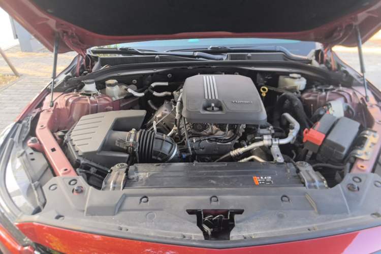 Used Cadillac CT5 2020 28T Fashion Edition Engine Bay