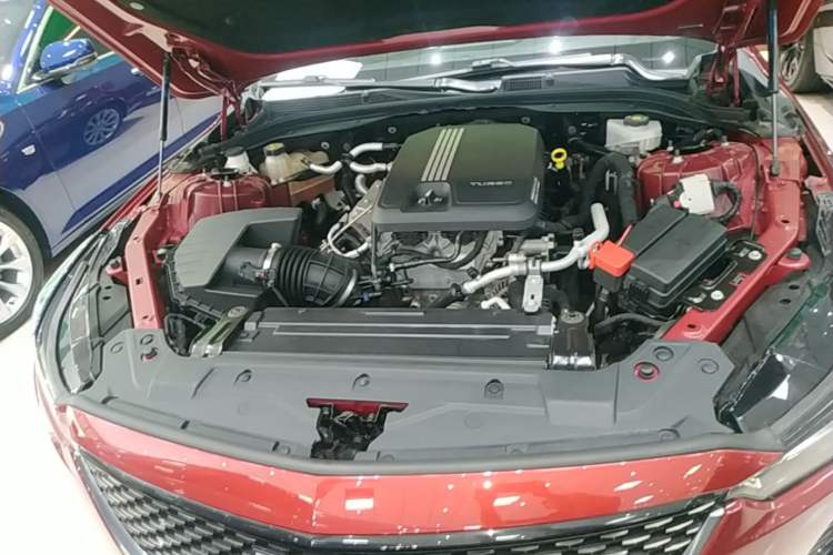 Used Cadillac CT5 2020 28T Fashion Edition Engine Bay