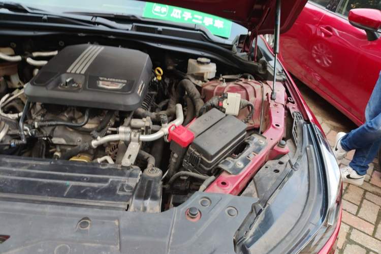 Used Cadillac CT5 2020 Revised Version 28T Luxury Edition Engine Bay Left