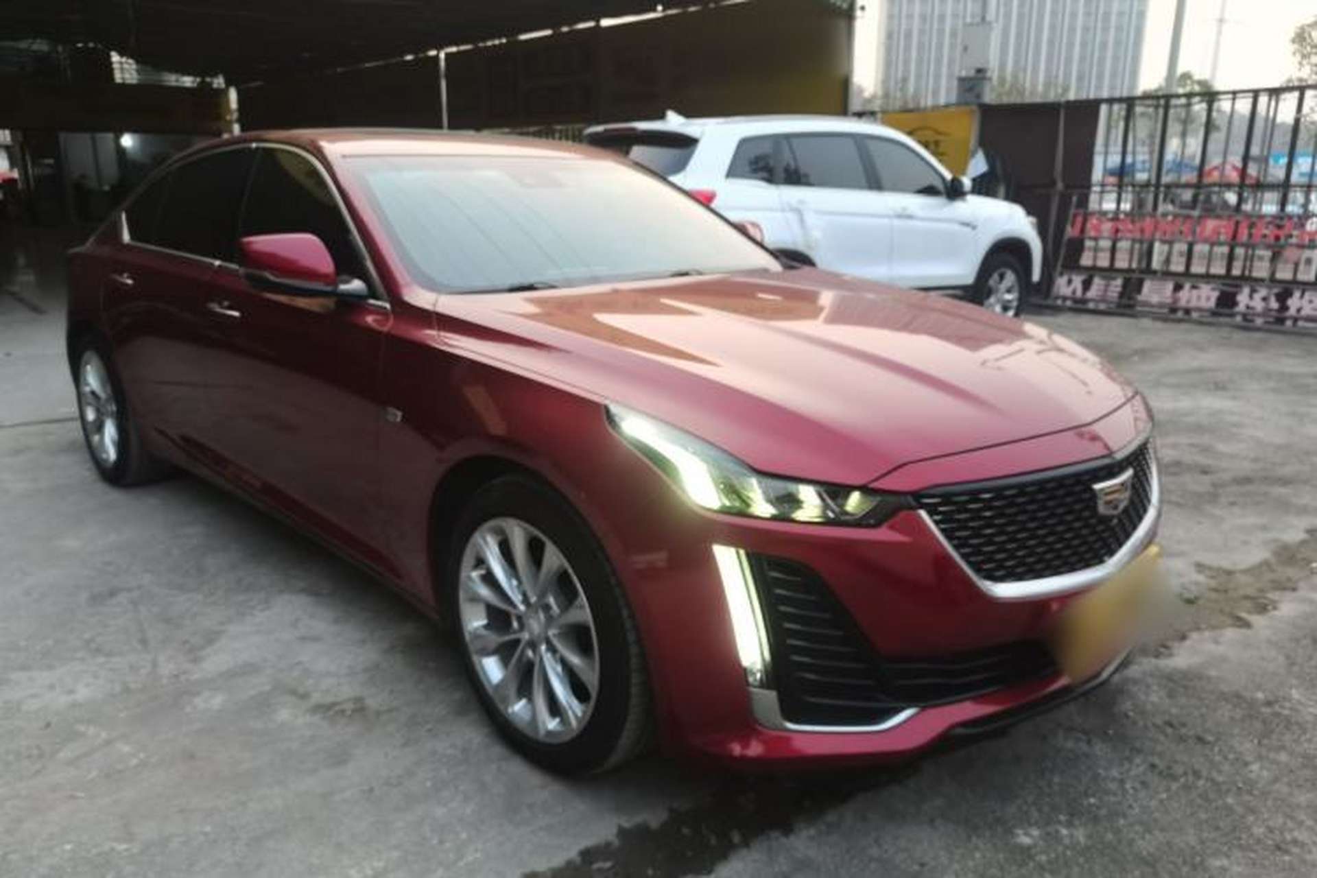 Used Cadillac CT5 2020 28T Luxury Version Front Right 45 Deg