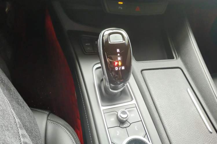 Used Cadillac CT5 2020 28T Fashion Edition Gear Lever