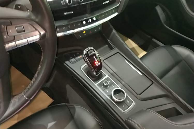 Used Cadillac CT5 2020 28T Fashion Edition Gear Lever