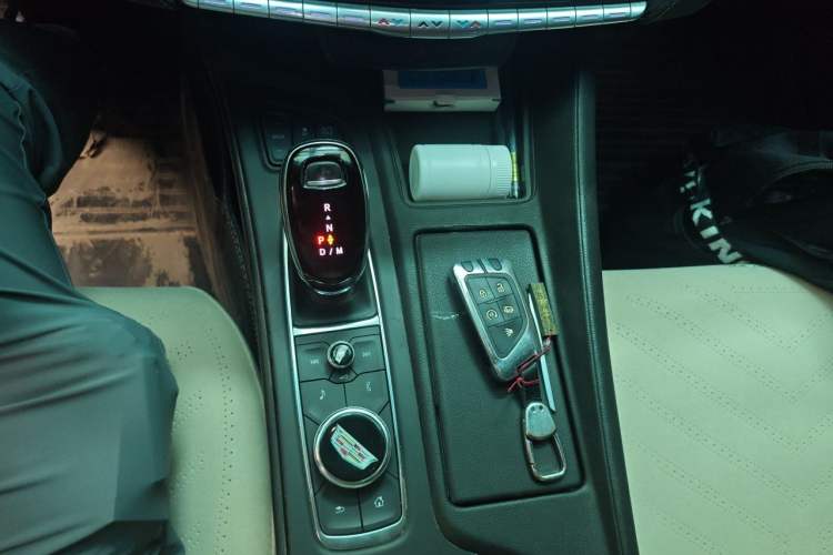 Used Cadillac CT5 2020 28T Tech Edition Gear Lever