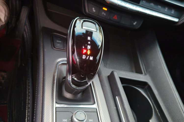 Used Cadillac CT5 2020 Revised Version 28T Luxury Edition Gear Lever