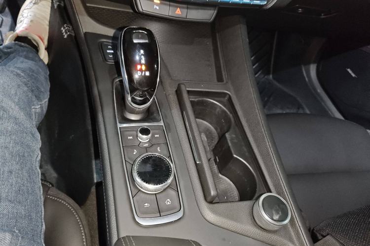 Used Cadillac CT5 2020 28T Fashion Edition Gear Lever