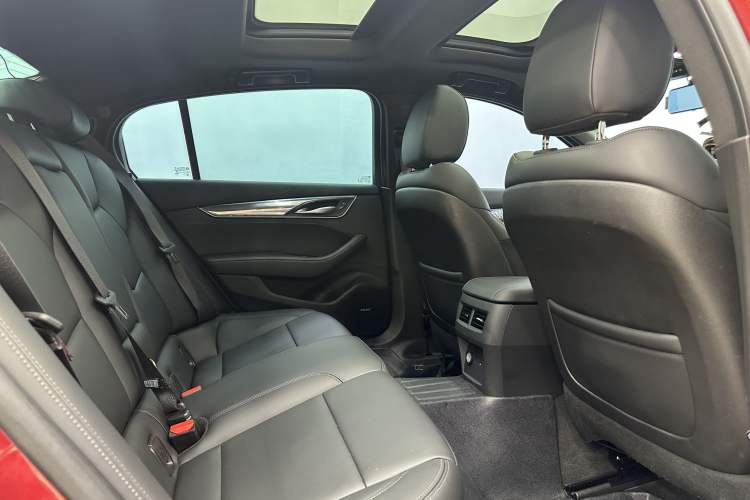 Used Cadillac CT5 2020 28T Fashion Edition Interior 11