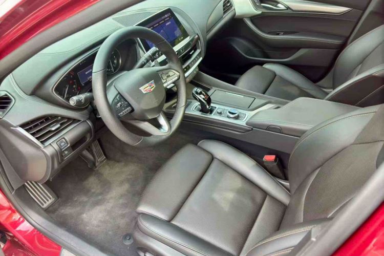 Used Cadillac CT5 2020 Updated 28T Leading Sporty Version Interior 3