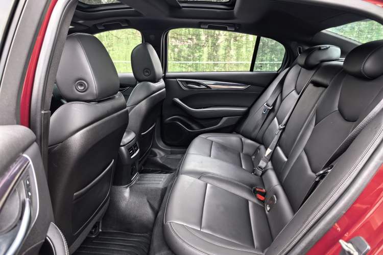 Used Cadillac CT5 2020 28T Fashion Edition Interior 3