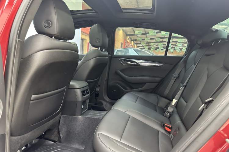 Used Cadillac CT5 2020 28T Fashion Edition Interior 4