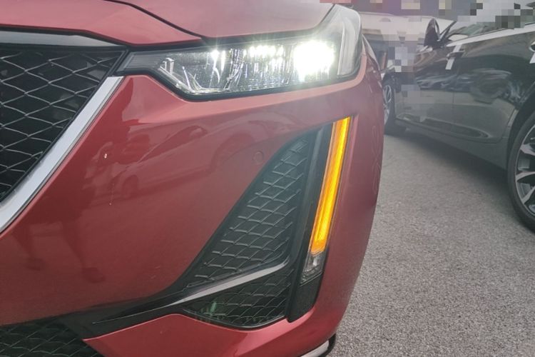 Used Cadillac CT5 2020 Revised 28T Platinum Sport Edition Left Front Headlight
