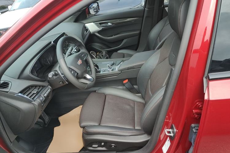 Used Cadillac CT5 2020 Revised 28T Platinum Sport Edition Left Front Seat