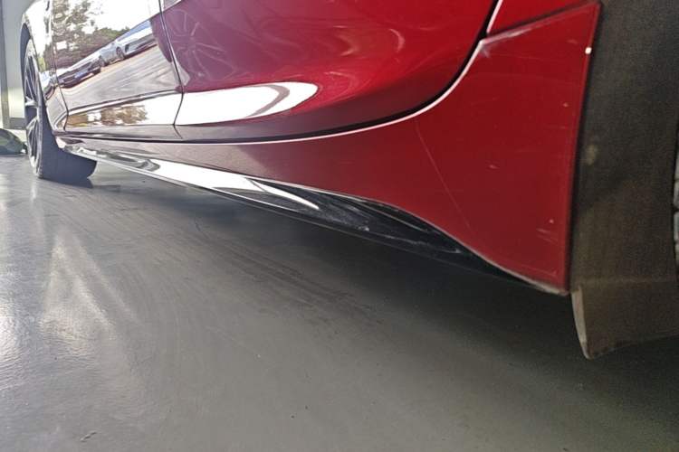 Used Cadillac CT5 2020 Revised 28T Platinum Sport Edition Left Side Sill
