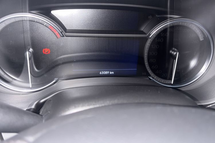 Used Cadillac CT5 2020 Updated 28T Leading Sporty Version Odometer Close Up