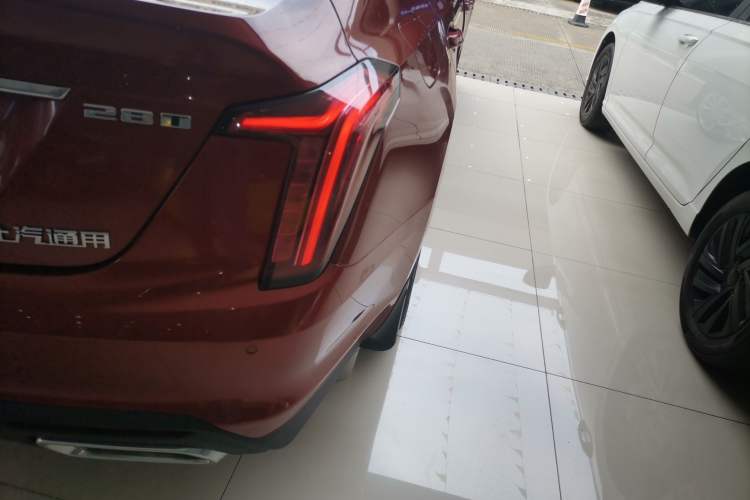 Used Cadillac CT5 2020 28T Fashion Edition Right Rear Taillight
