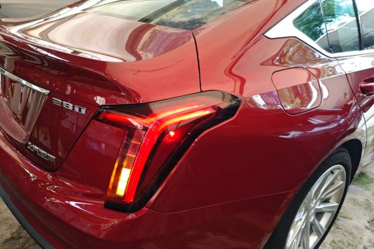 Used Cadillac CT5 2020 28T Fashion Edition Right Rear Taillight