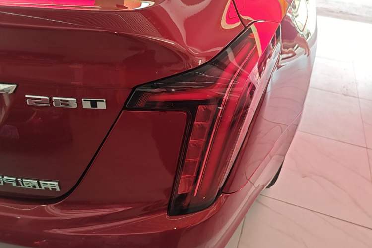 Used Cadillac CT5 2020 28T Tech Edition Right Rear Taillight