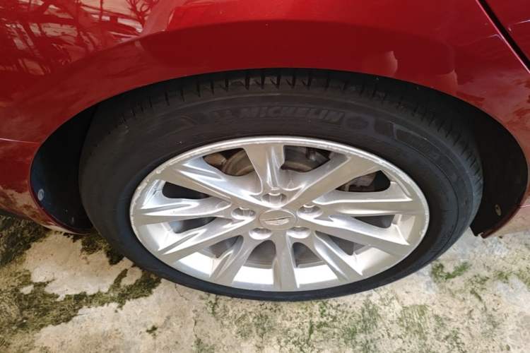 Used Cadillac CT5 2020 28T Fashion Edition Right Rear Wheel Hub
