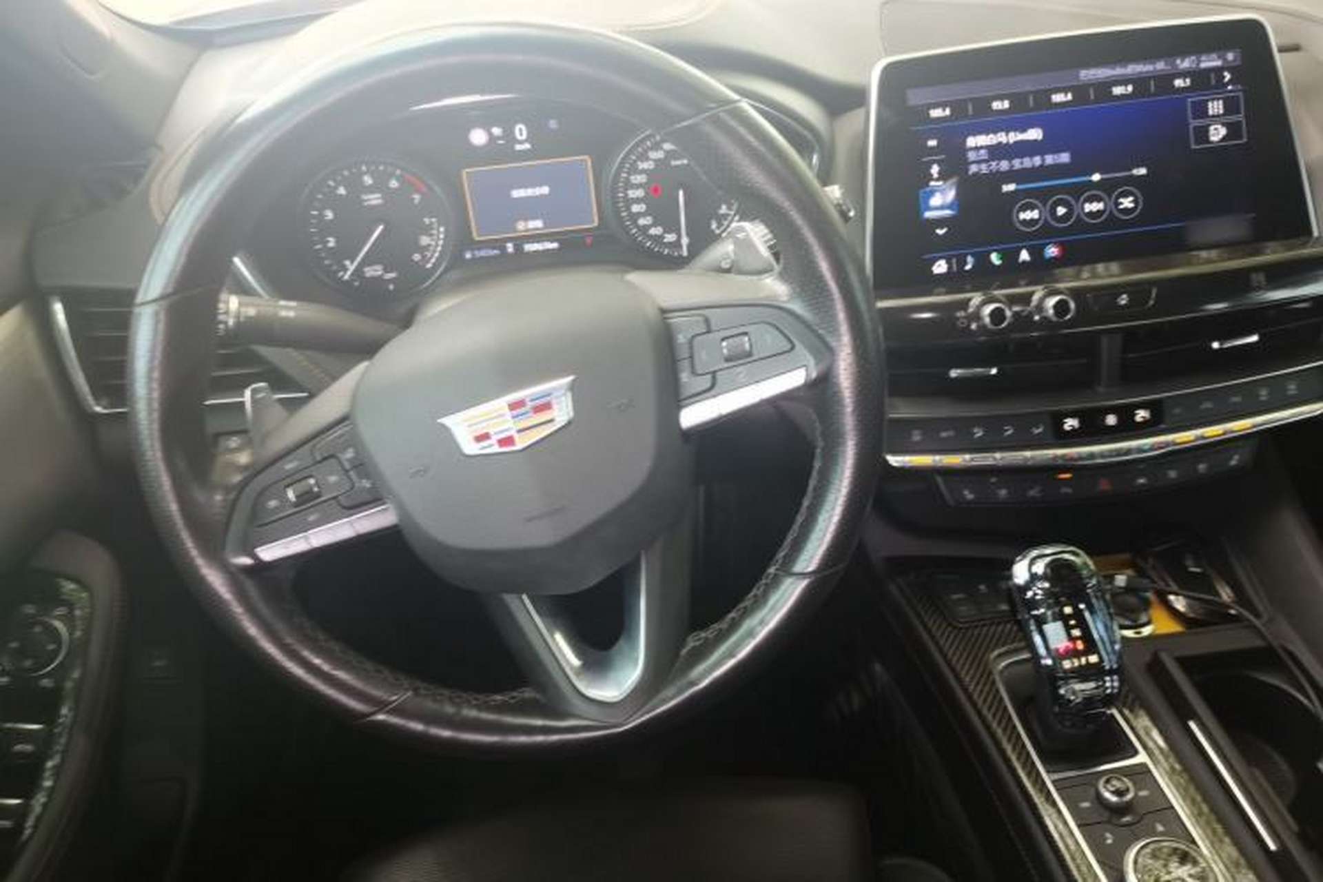 Used Cadillac CT5 2020 28T Platinum Sport Edition Steering Wheel