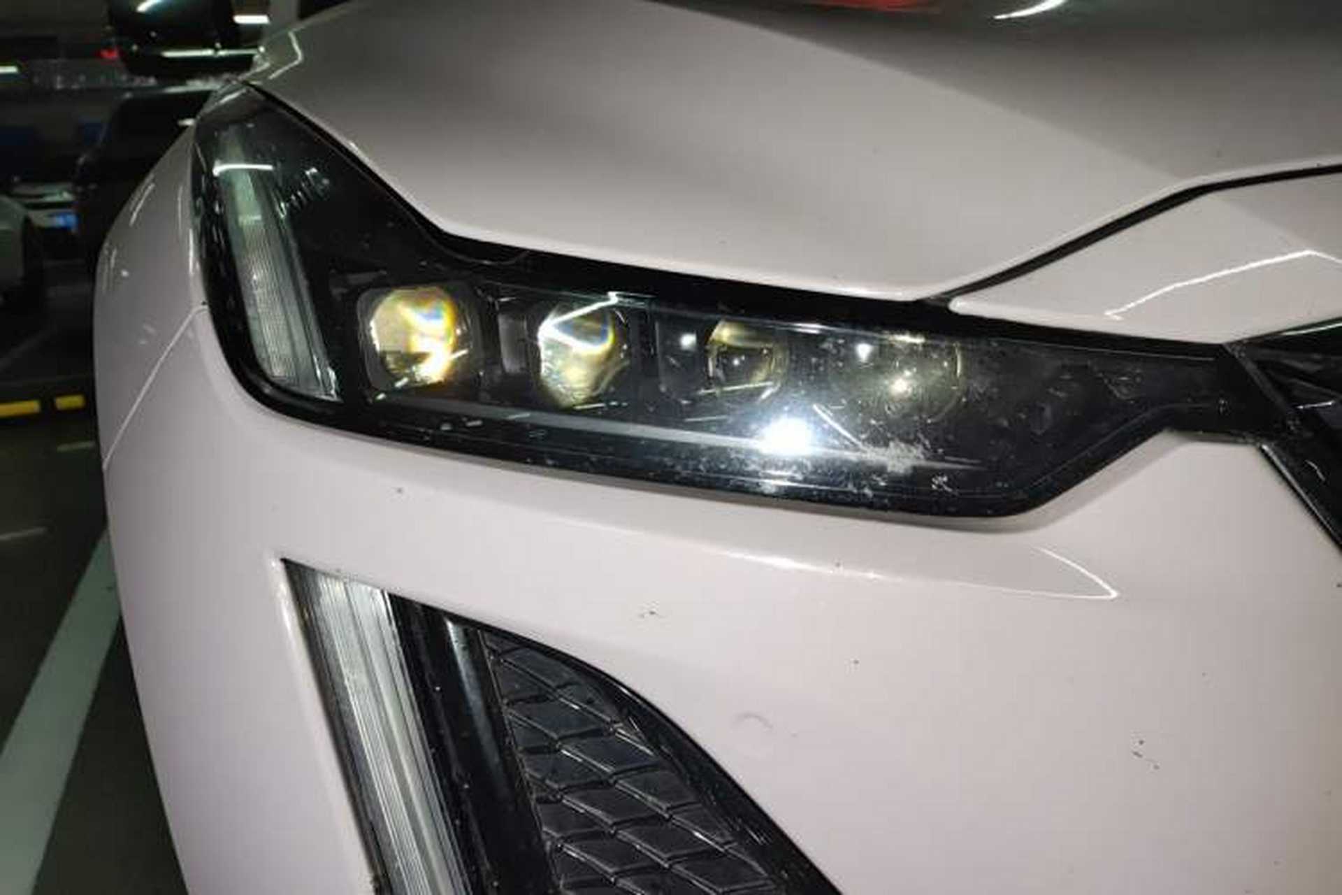 Used Cadillac CT5 2020 Revised 28T Platinum Sport Edition Right Front Headlight