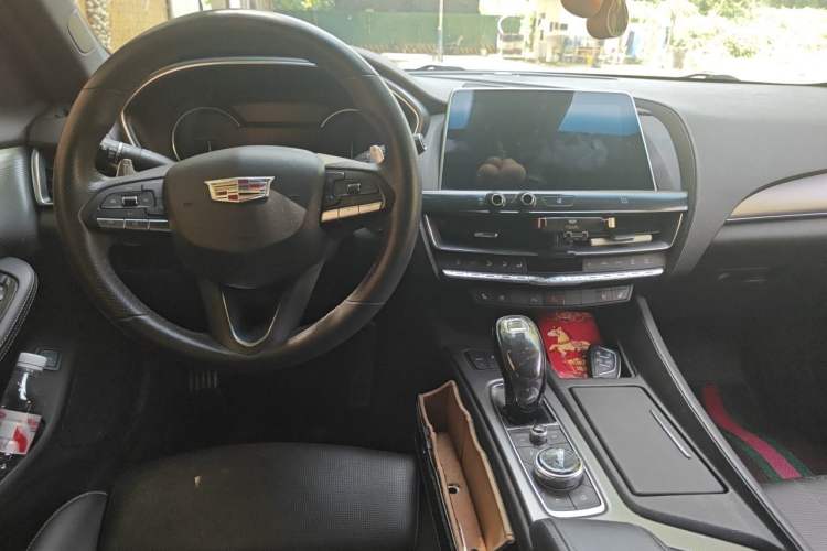 Used Cadillac CT5 2020 Updated 28T Leading Sporty Version Center Console