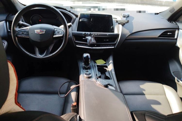 Used Cadillac CT5 2020 Revised Version 28T Luxury Edition Center Console