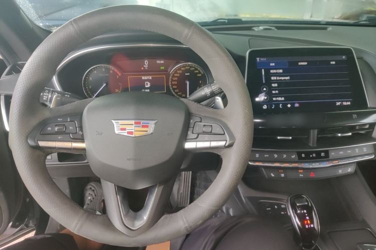 Used Cadillac CT5 2020 Updated 28T Leading Sporty Version Center Console