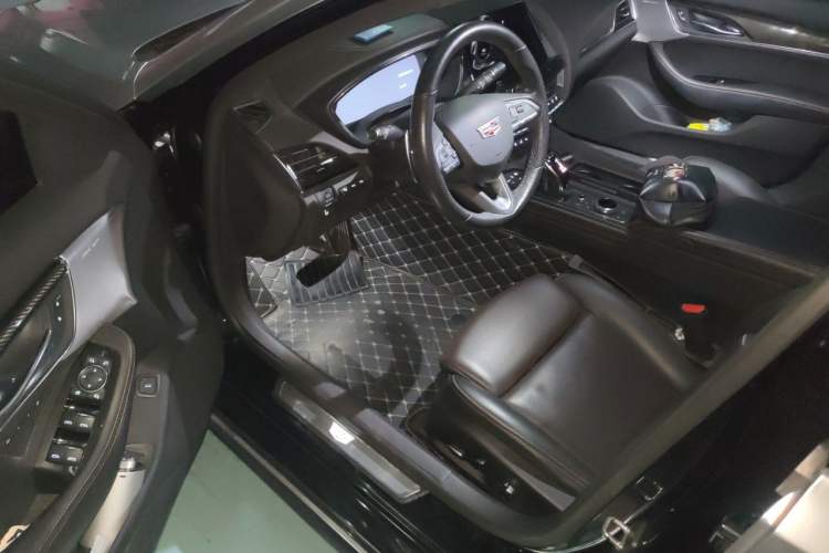 Used Cadillac CT5 2020 Revised 28T Platinum Sport Edition Driver Seat