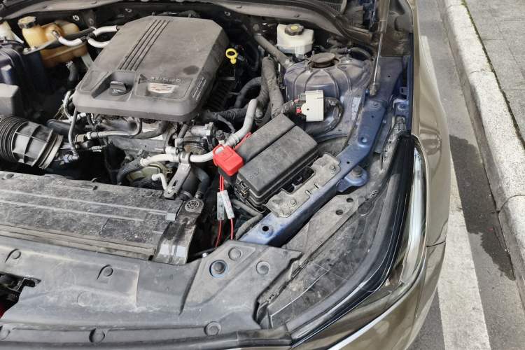 Used Cadillac CT5 2020 Revised Version 28T Tech Edition Engine Bay Left