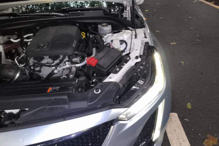 Used Cadillac CT5 2020 28T Leading Sport Model Engine Bay Left