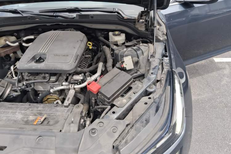 Used Cadillac CT5 2020 28T Luxury Version Engine Bay Left