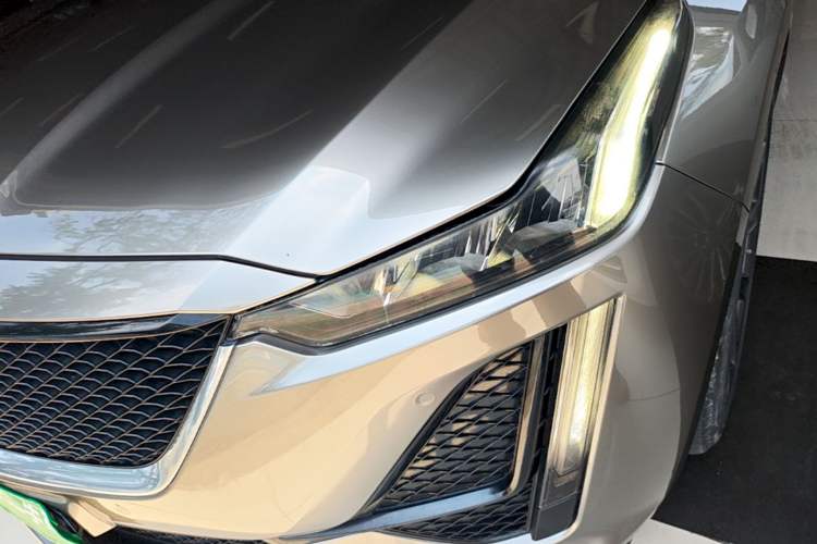 Used Cadillac CT5 2020 28T Platinum Sport Edition Left Front Headlight