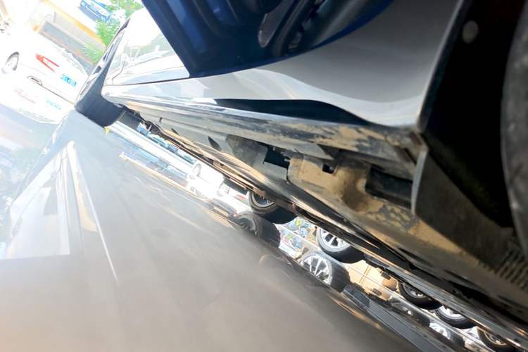 Used Cadillac CT5 2020 28T Platinum Sport Edition Left Side Sill
