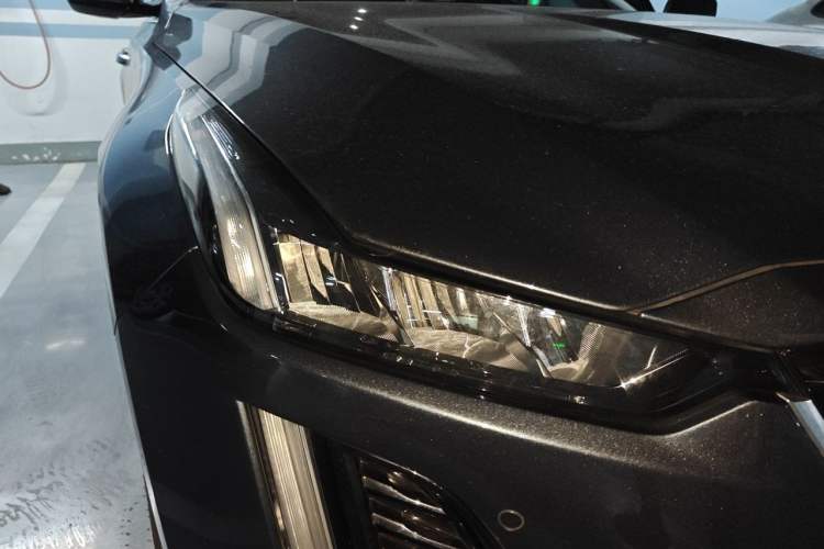 Used Cadillac CT5 2020 Revised Version 28T Luxury Edition Right Front Headlight