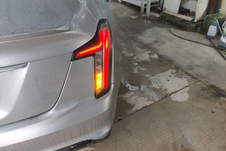Used Cadillac CT5 2020 Updated 28T Leading Sporty Version Right Rear Taillight