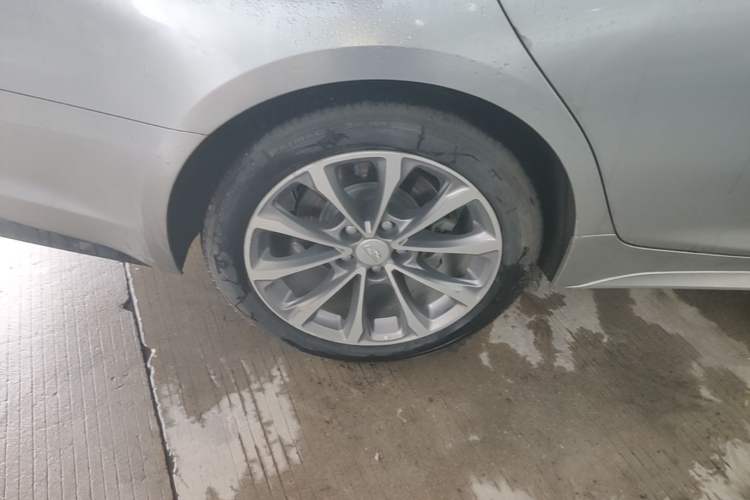 Used Cadillac CT5 2020 Updated 28T Leading Sporty Version Right Rear Wheel Hub