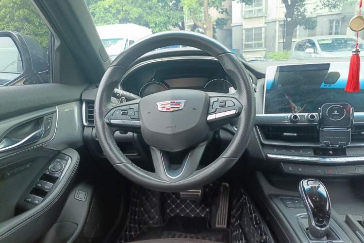 Used Cadillac CT5 2020 Updated 28T Leading Sporty Version Steering Wheel