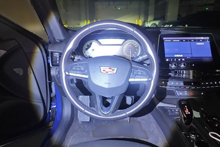 Used Cadillac CT5 2020 28T Luxury Version Steering Wheel