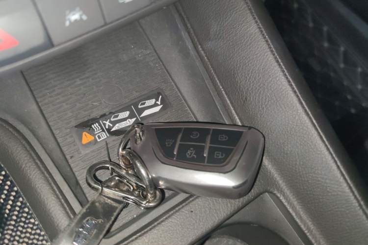 Used Cadillac CT5 2020 Revised 28T Platinum Sport Edition Vehicle Key