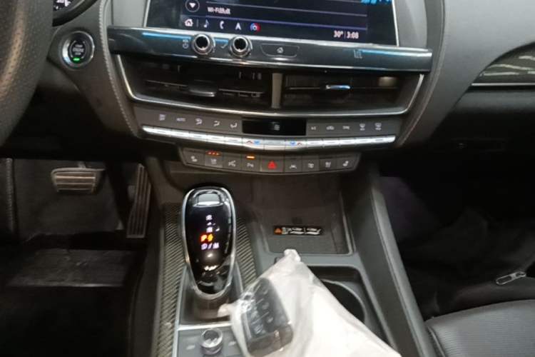 Used Cadillac CT5 2020 Revised 28T Platinum Sport Edition Audio And AC Panel