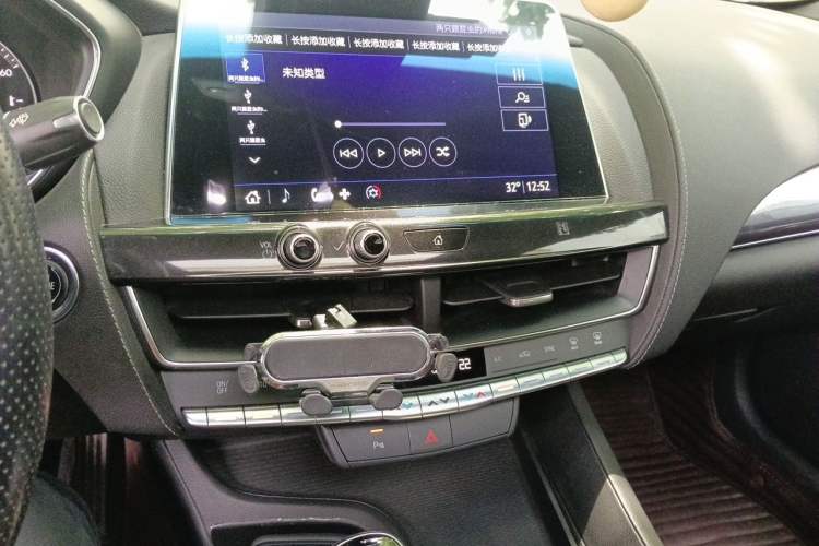 Used Cadillac CT5 2020 28T Fashion Edition Audio And AC Panel