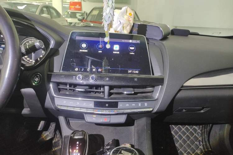 Used Cadillac CT5 2020 28T Fashion Edition Audio And AC Panel